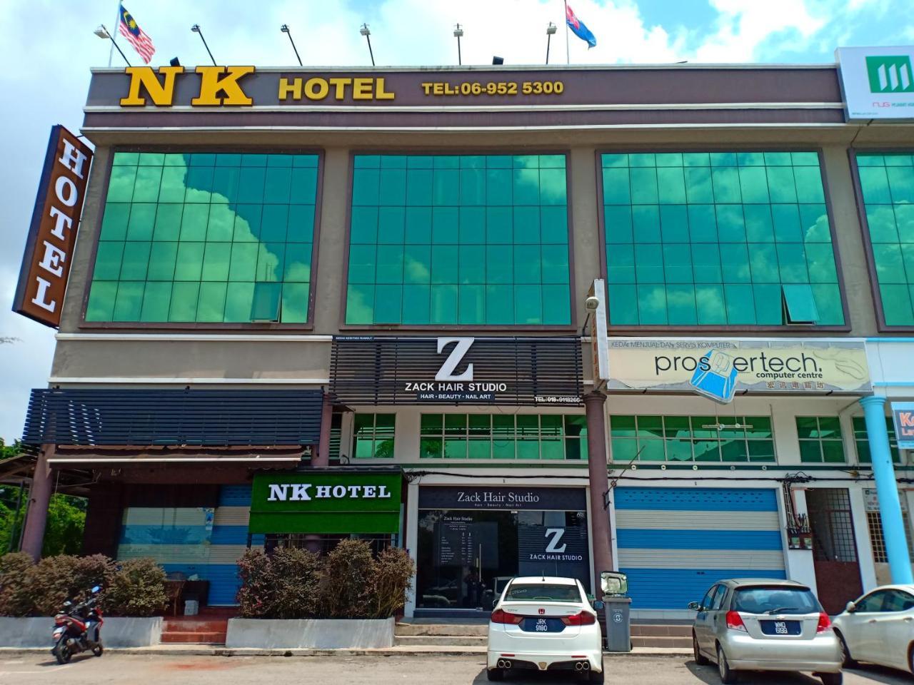 N K Hotel มัวร์ ภายนอก รูปภาพ