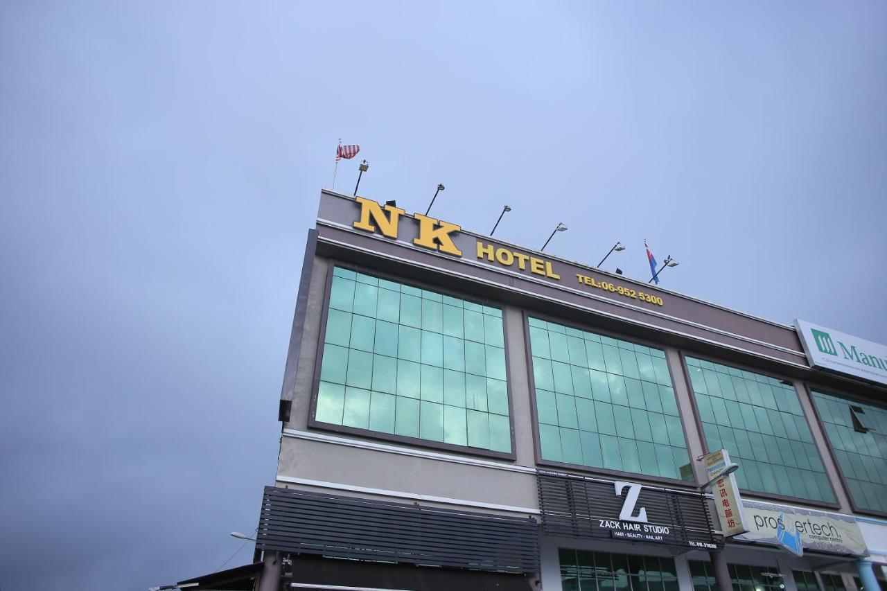 N K Hotel มัวร์ ภายนอก รูปภาพ